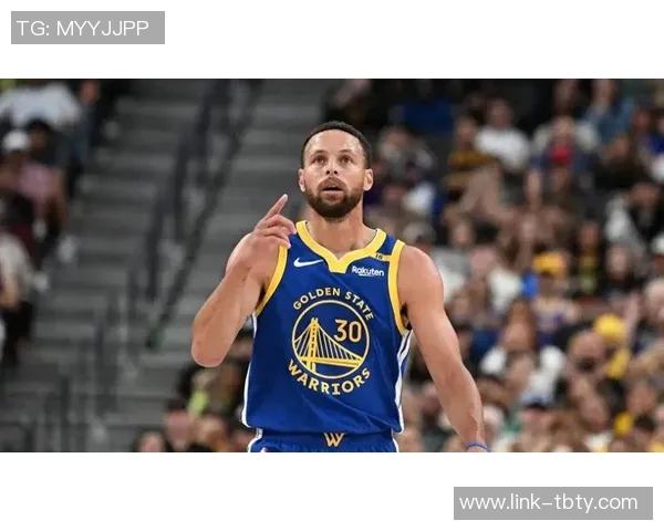 库里谈球队表现称回归后战术体系应保持一致性